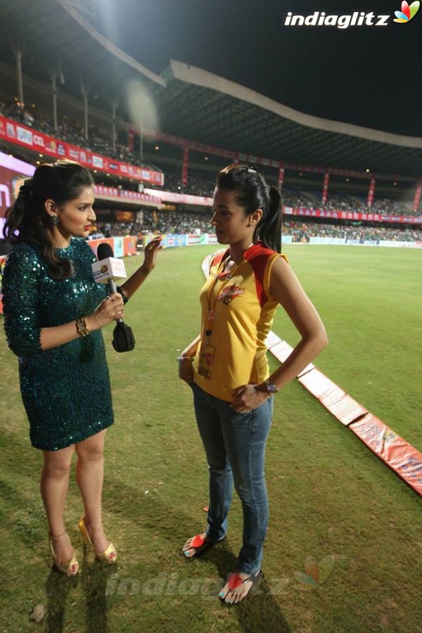 Trisha Krishnan @ Celebrity Cricket League